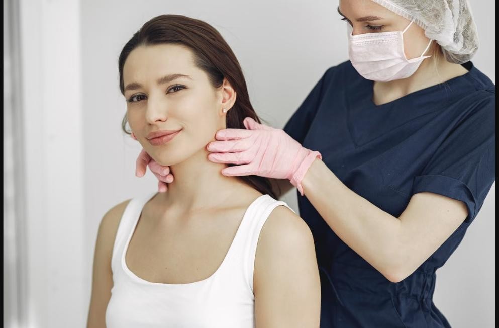 Thyroid neck exam for thyroid and parathyroid assessment